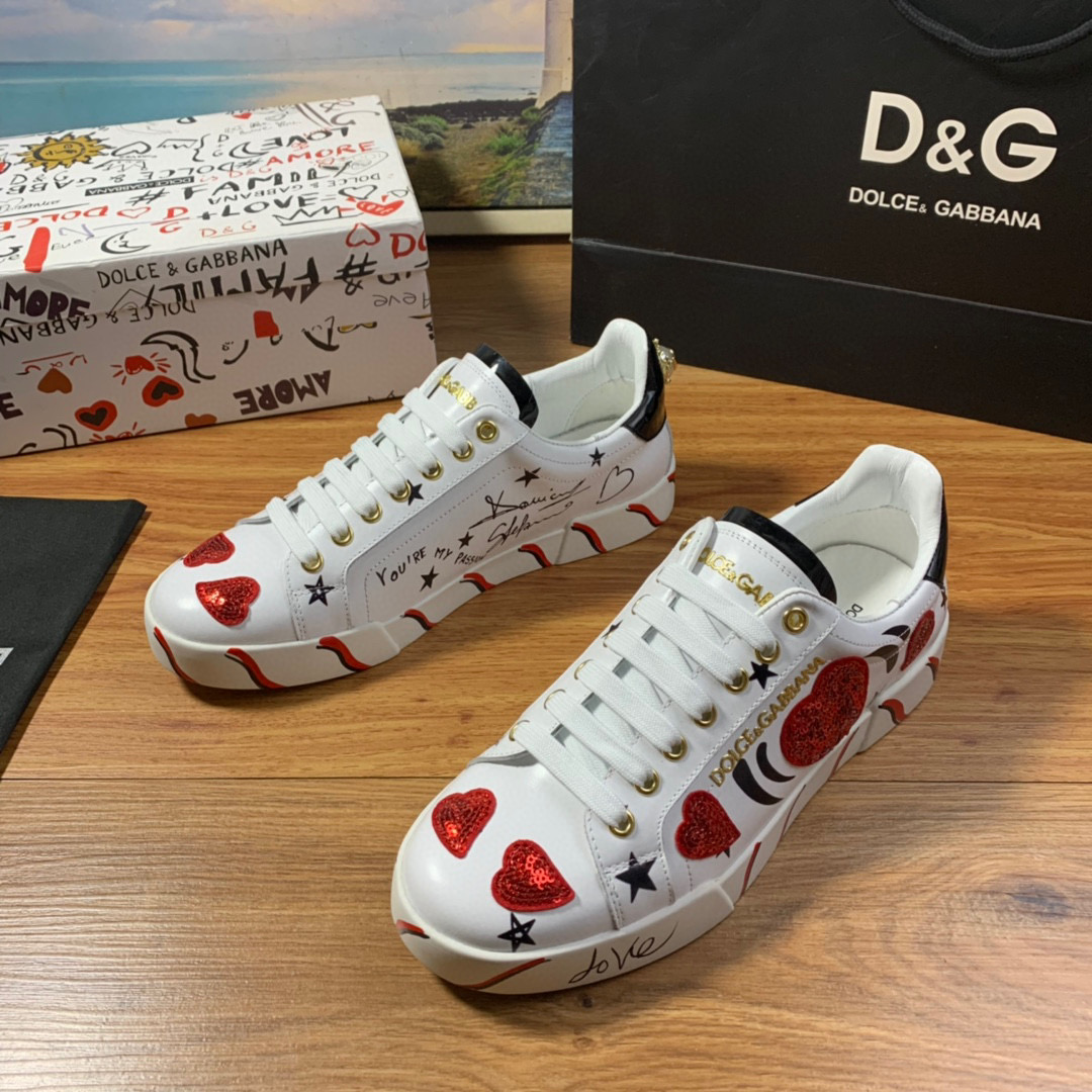 Dolce shoes best sale greece